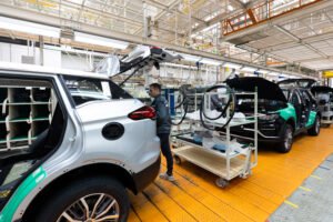Major problems facing by automobile companies in manufacturing